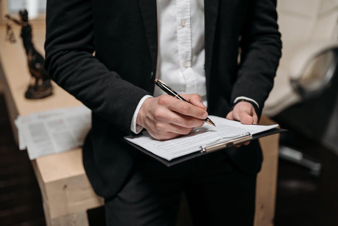 Choosing the Right Los Angeles Car Accident Law Firm for Your Case